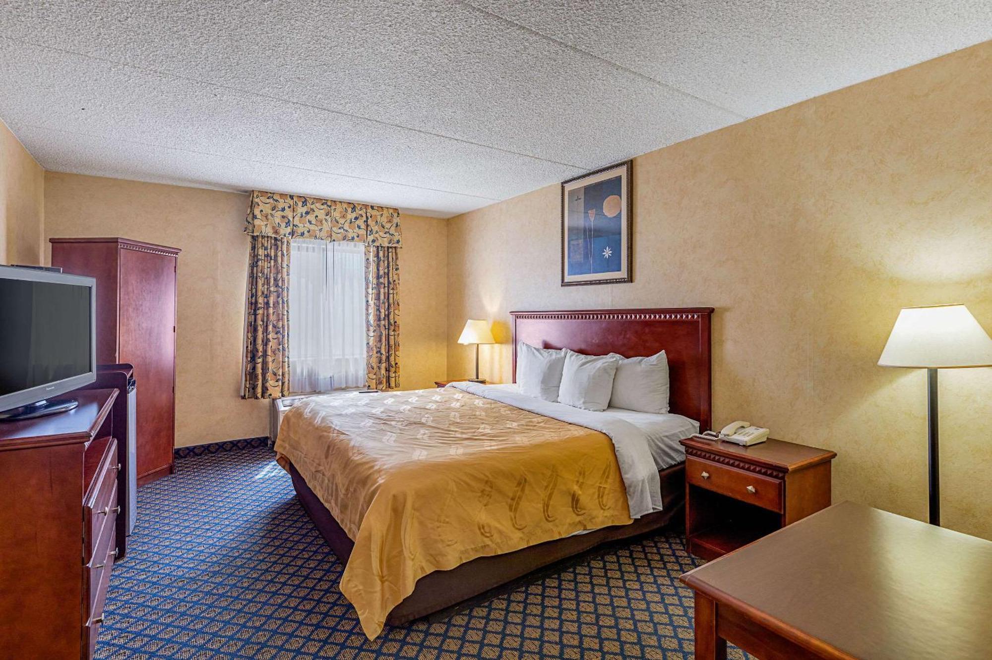Quality Inn & Suites Coldwater Near I-69 Ngoại thất bức ảnh