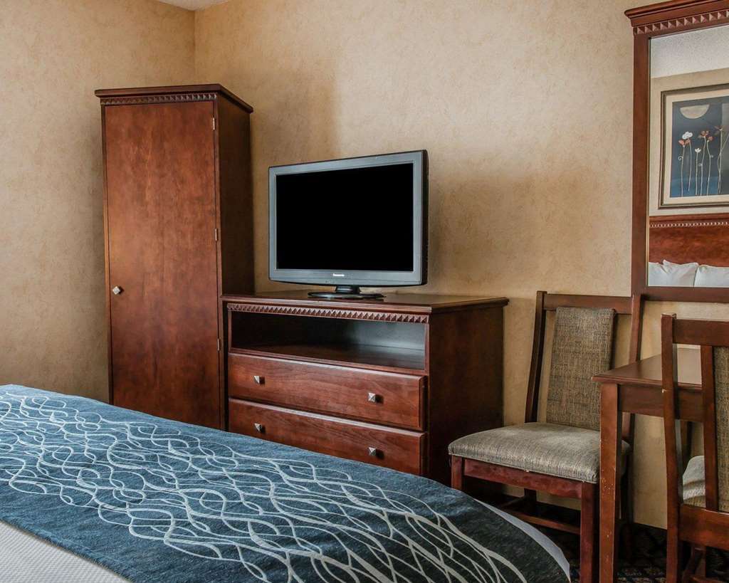 Quality Inn & Suites Coldwater Near I-69 Phòng bức ảnh