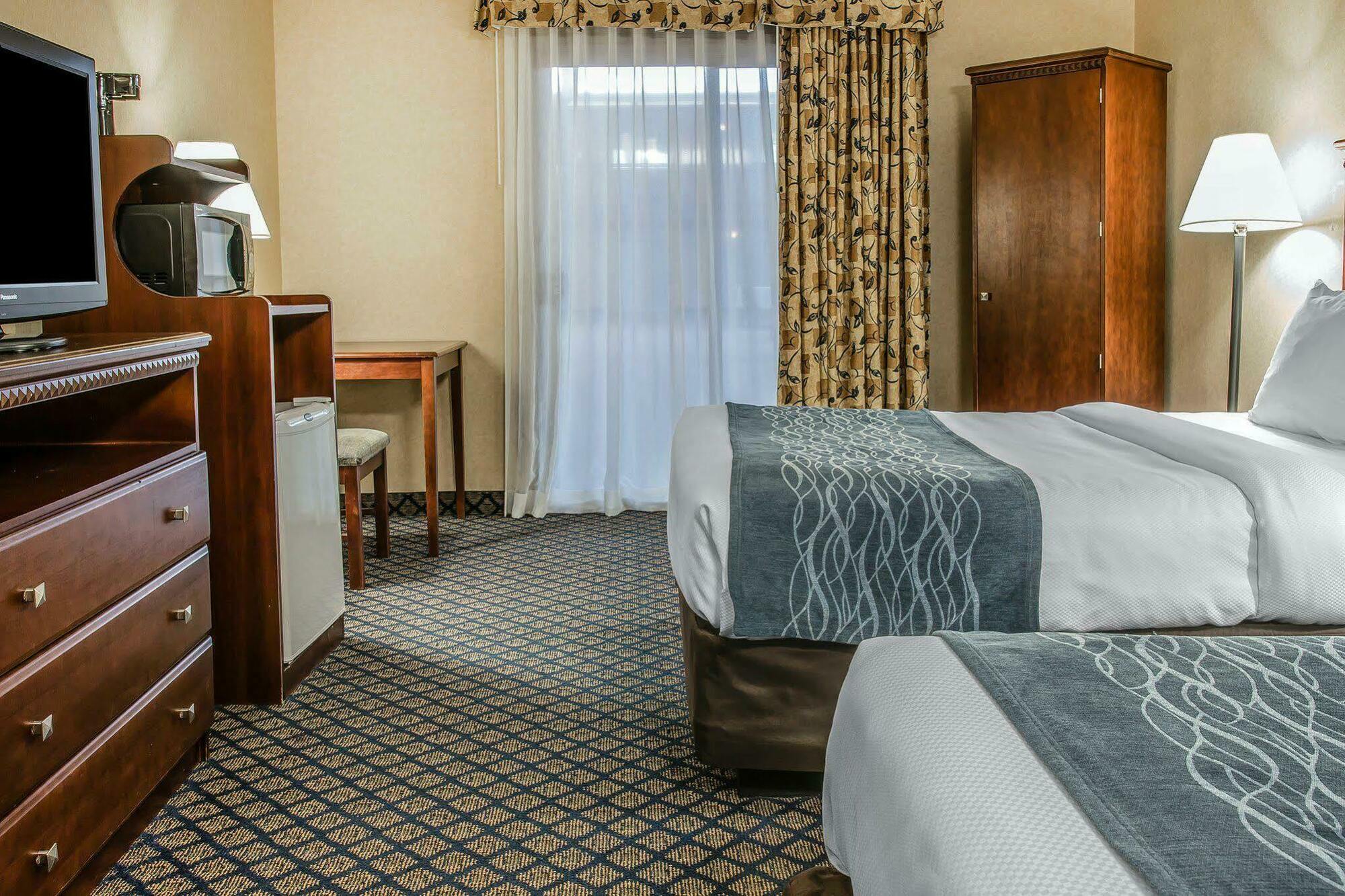 Quality Inn & Suites Coldwater Near I-69 Ngoại thất bức ảnh